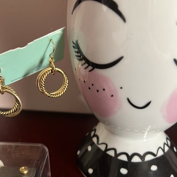 Danielle Nicole Women’s Round Double Circle Gold Plated Twisted Loop Earrings - Picture 5 of 6